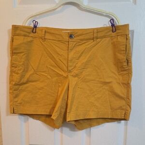 Old Navy Women's Mustard Yellow Everday Chino Shorts 🟡